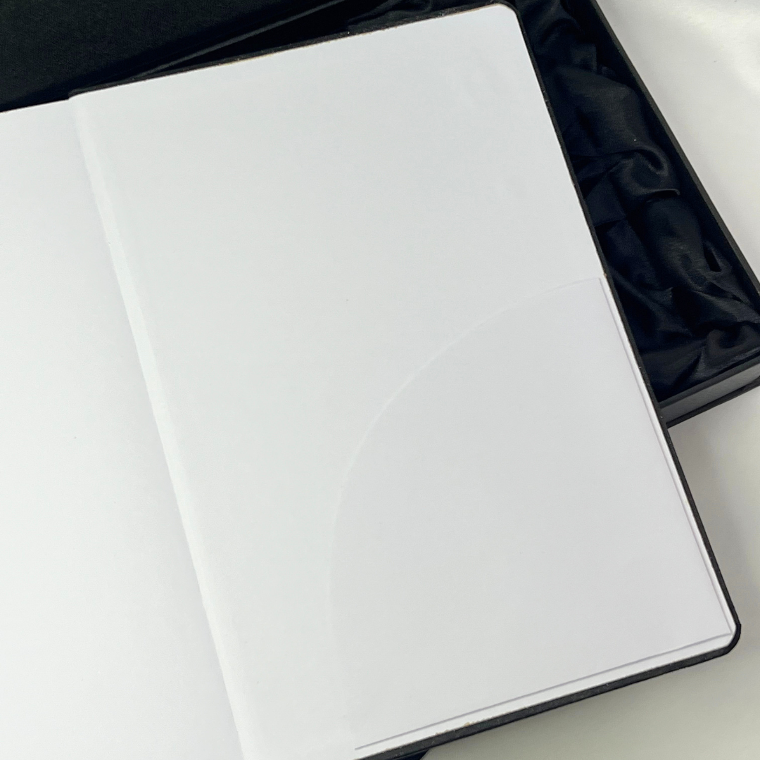 Carnet de luxe “Dardan” – Satin Bleu Royal & Carte Dorée du Kosovo | Identité Noble