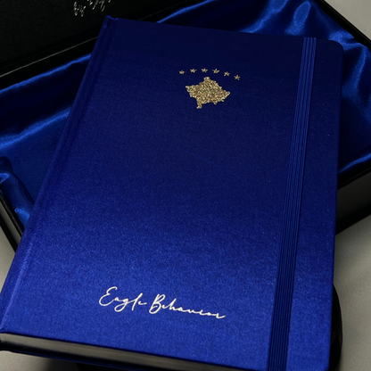 Carnet de luxe “Dardan” – Satin Bleu Royal & Carte Dorée du Kosovo | Identité Noble