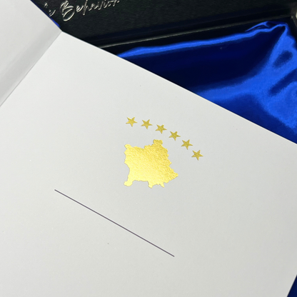 Carnet de luxe “Dardan” – Satin Bleu Royal & Carte Dorée du Kosovo | Identité Noble