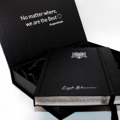 Carnet de luxe “Shqiponja” – Satin Noir Profond & Aigle Albanais Pailleté Argenté | L’Âme Silencieuse de l’Aigle